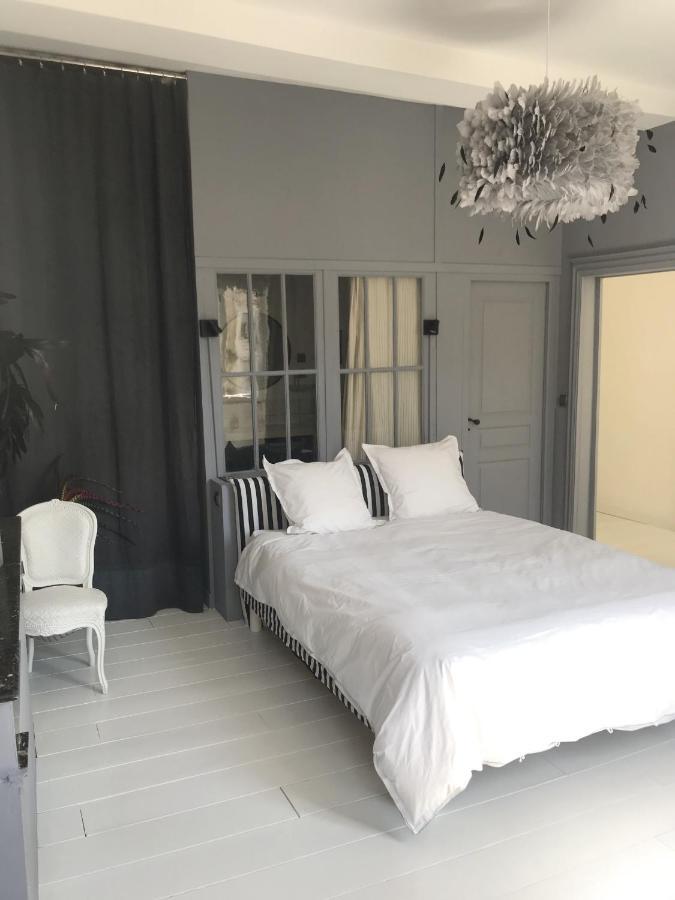 MAISON MATEJEWSKI chambre d'hôtes avec jardin Blaye-et-Sainte-Luce Exterior foto
